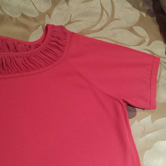 Pink top - Picture 2 of 3